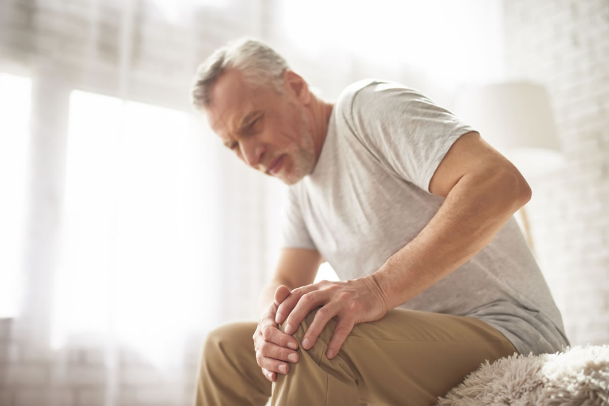 Ways to Manage and Treat Arthritis in Aging Adults