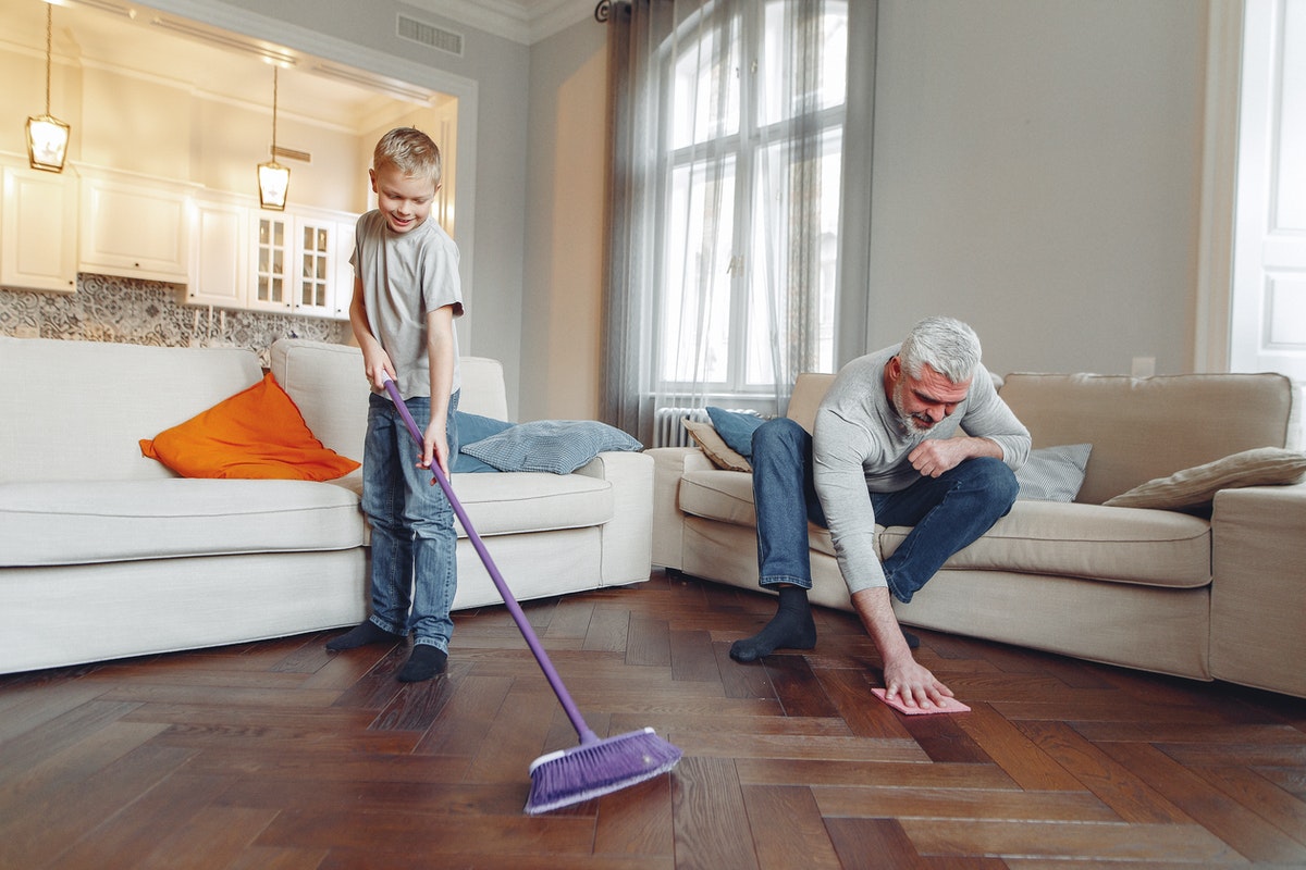 Five Cleaning Safety Tips for Seniors That Live Independently