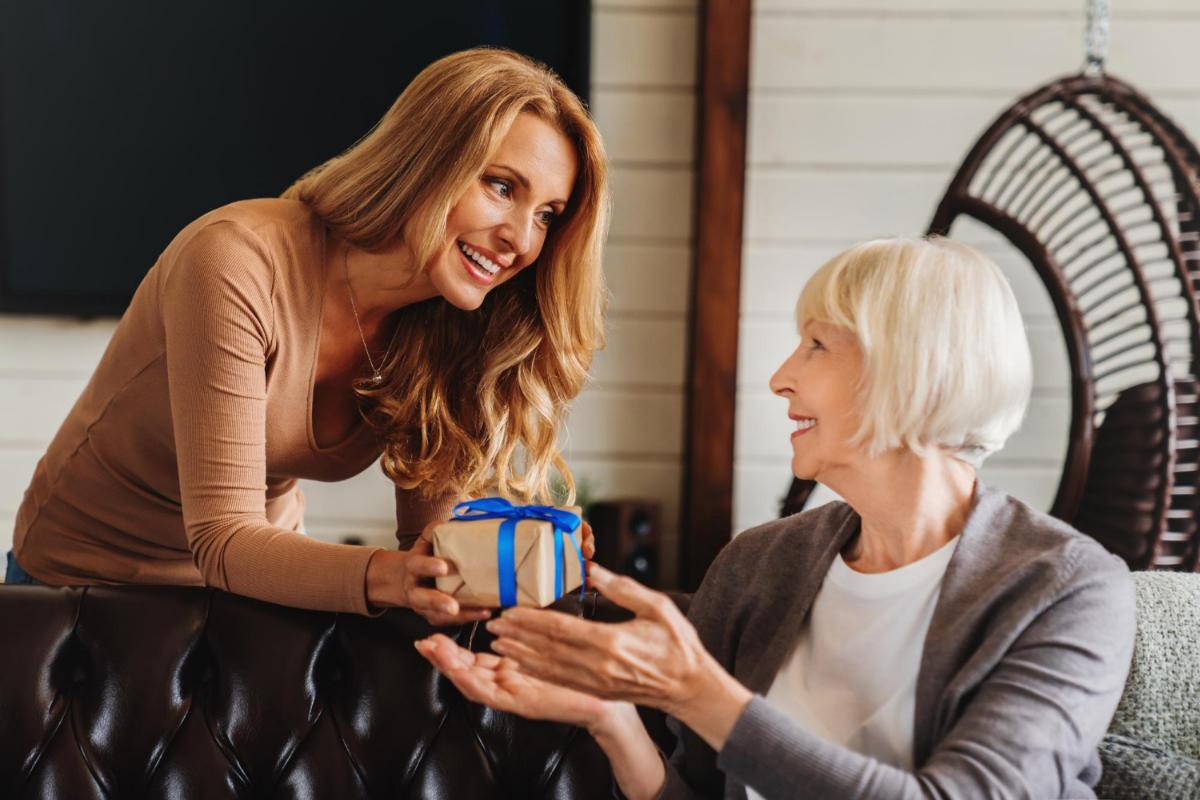 4 Ways to Make the Holidays Special for Your Elderly Loved Ones